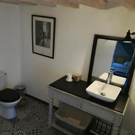 Bed & Breakfast La Petite Maison Laroque-Timbaut