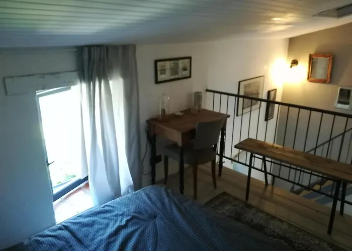 La Petite Maison Bed & Breakfast 3*